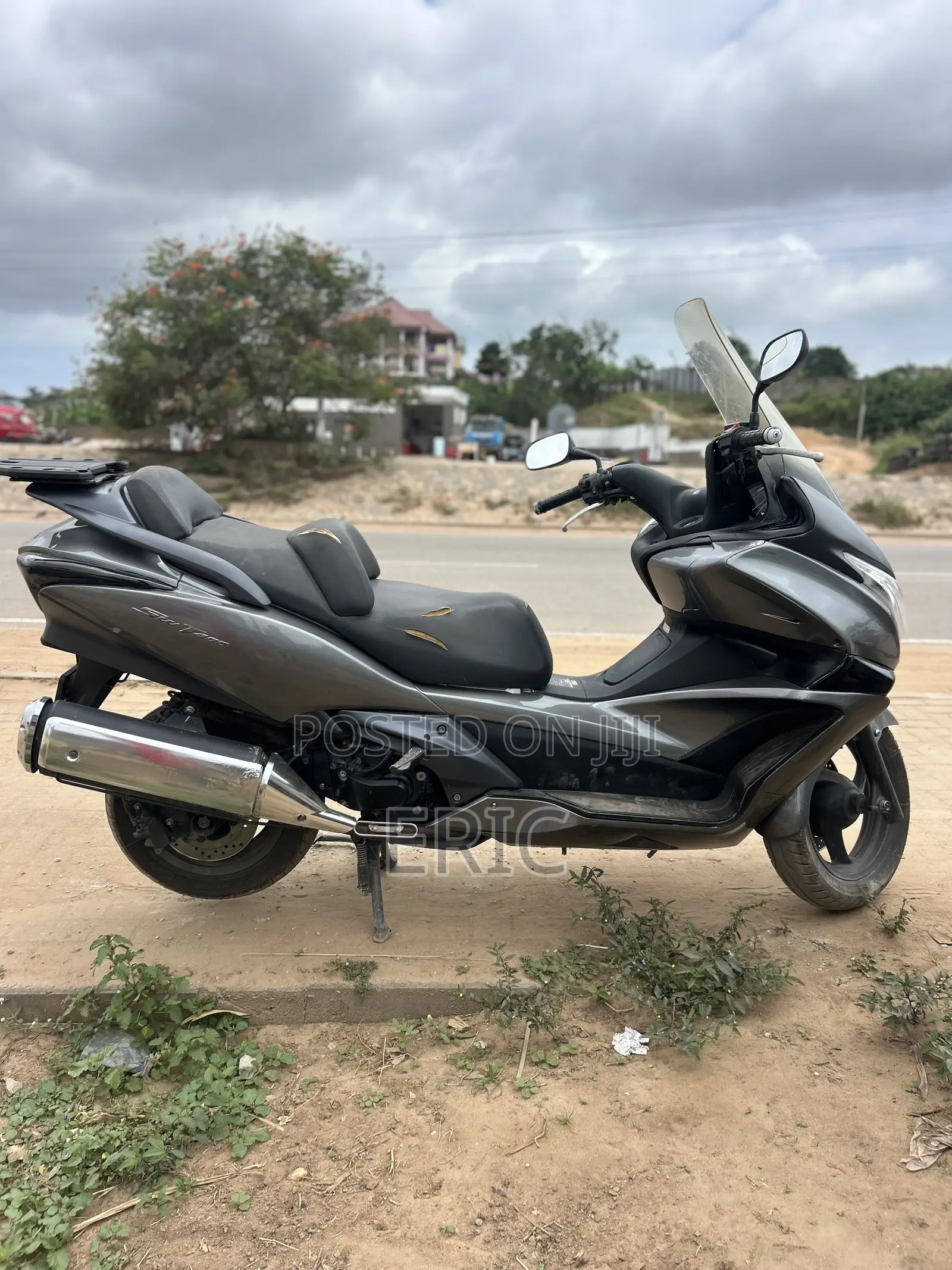 Honda 2022 Silver