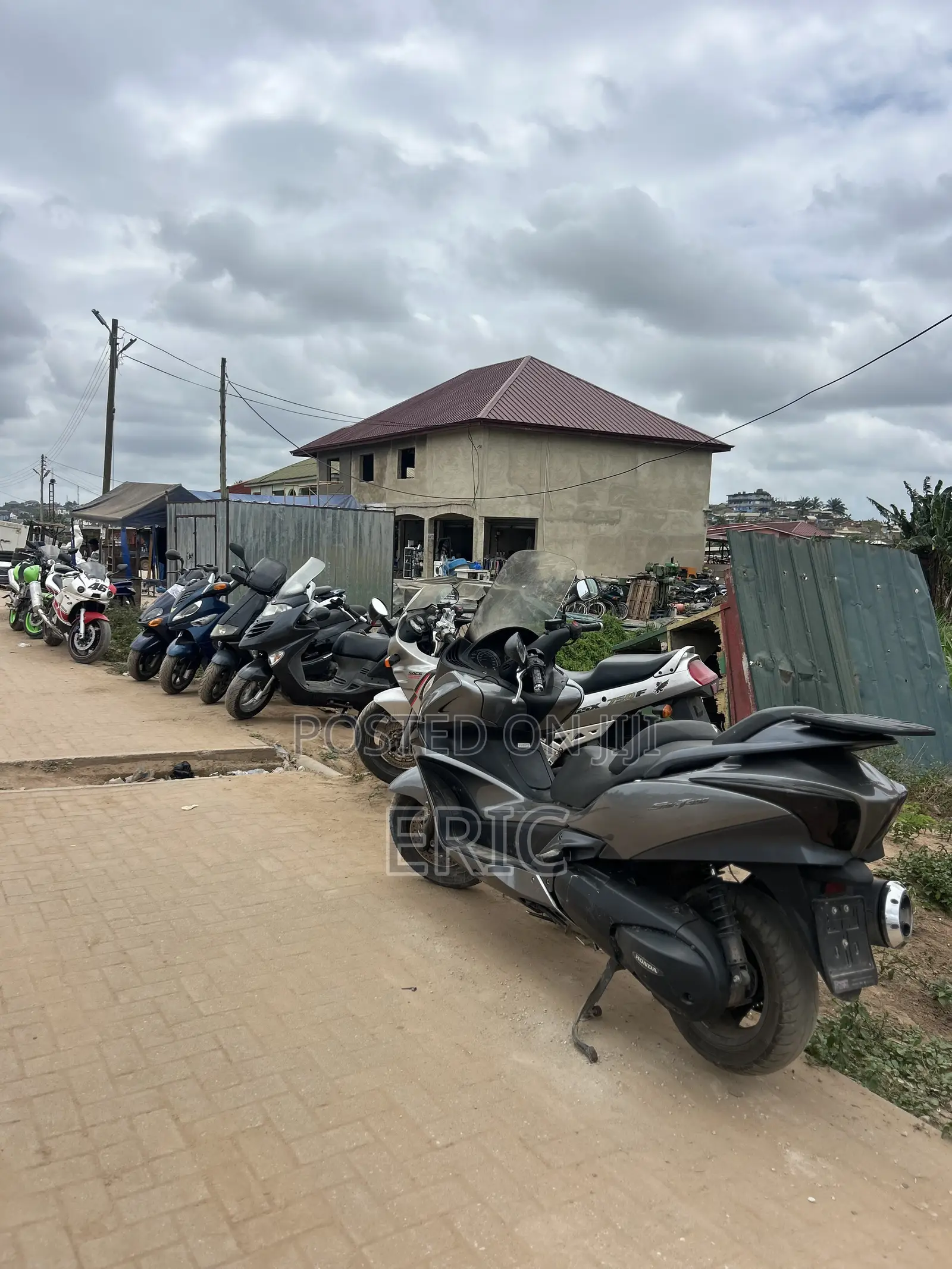 Honda 2022 Silver