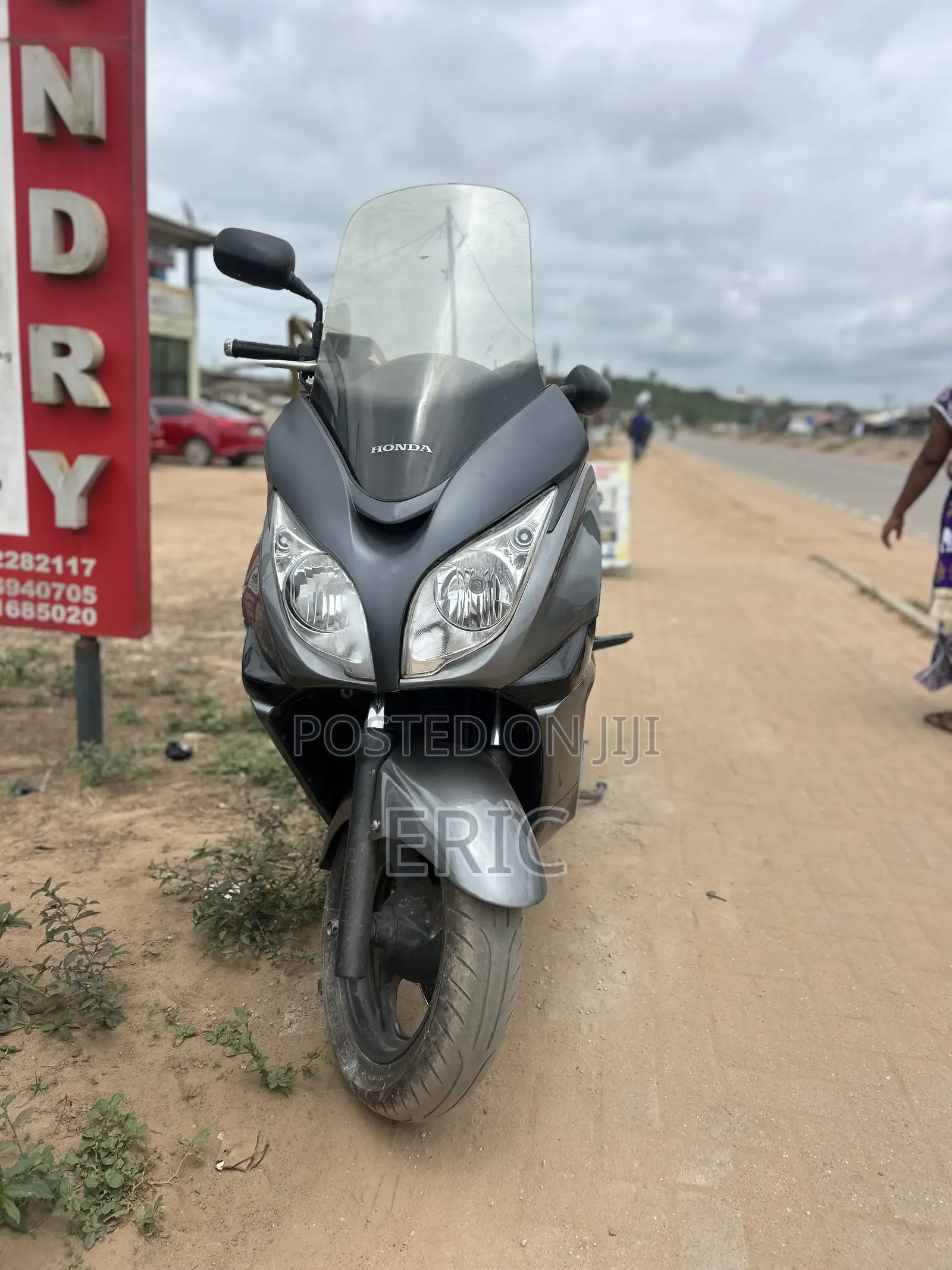 Honda 2022 Silver