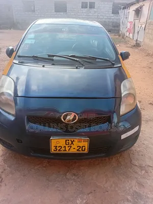 Toyota Vitz 2009 Blue