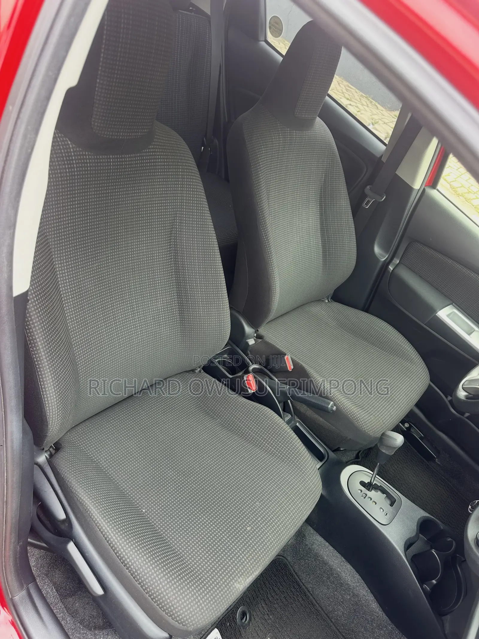 Toyota Vitz 1.3 AWD 5dr 2014 Red