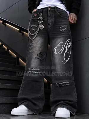 Trendy Men’s Loose Fit Denim Trousers