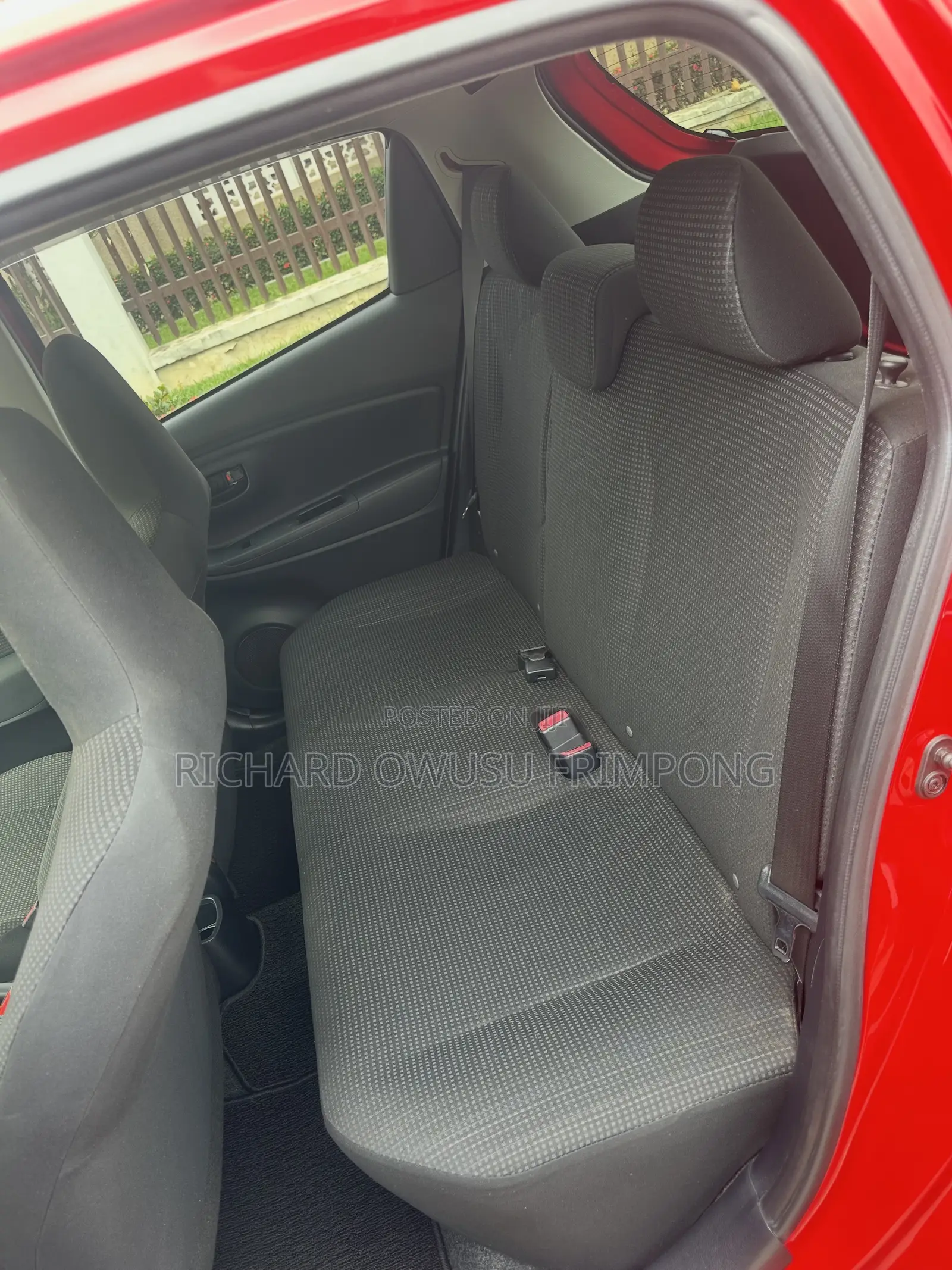 Toyota Vitz 1.3 AWD 5dr 2014 Red