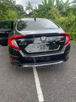 Honda Civic Touring Sedan 2019 Black