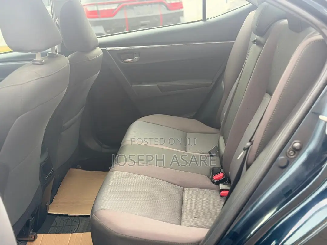 Toyota Corolla LE (1.8L 4cyl 2A) 2019