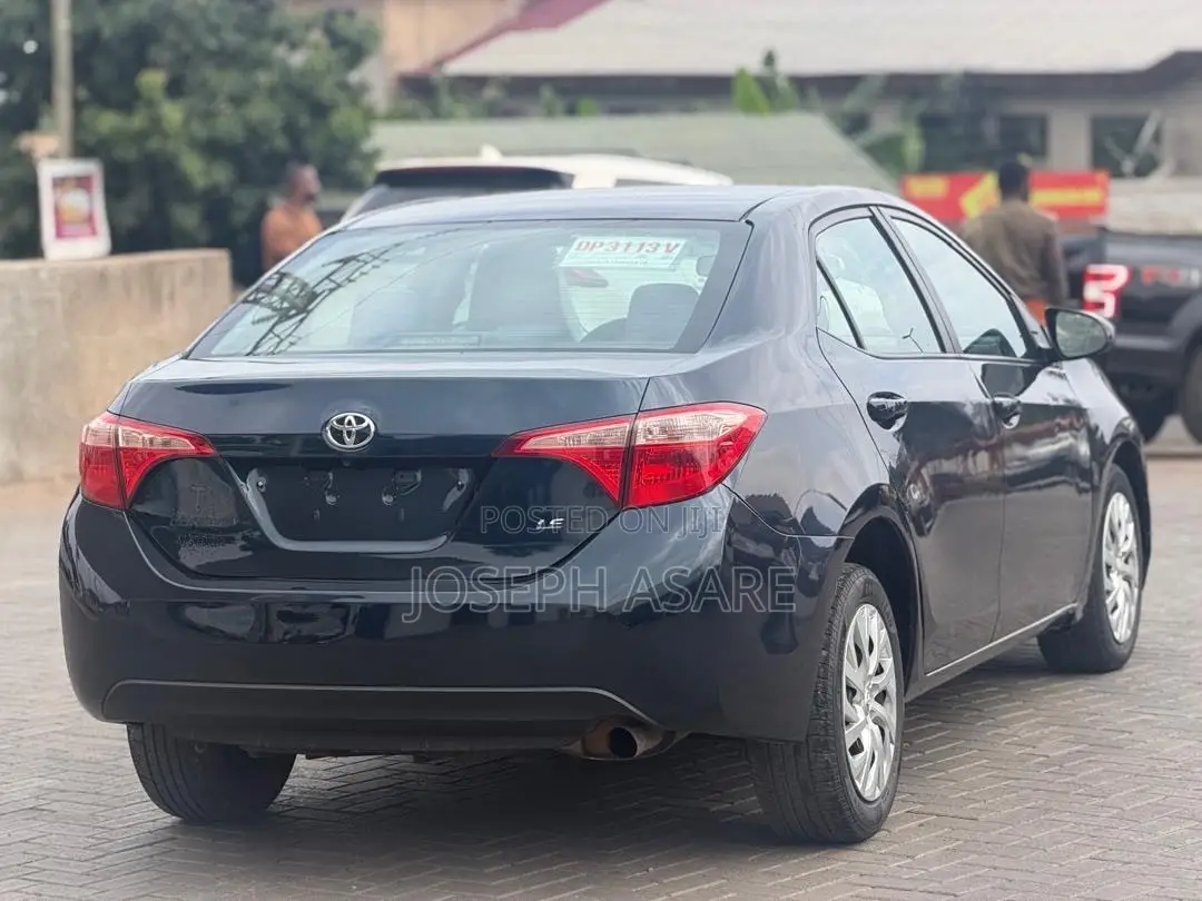 Toyota Corolla LE (1.8L 4cyl 2A) 2019