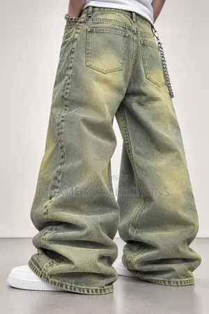 Men’s Relaxed Denim Jeans – Oversized Style