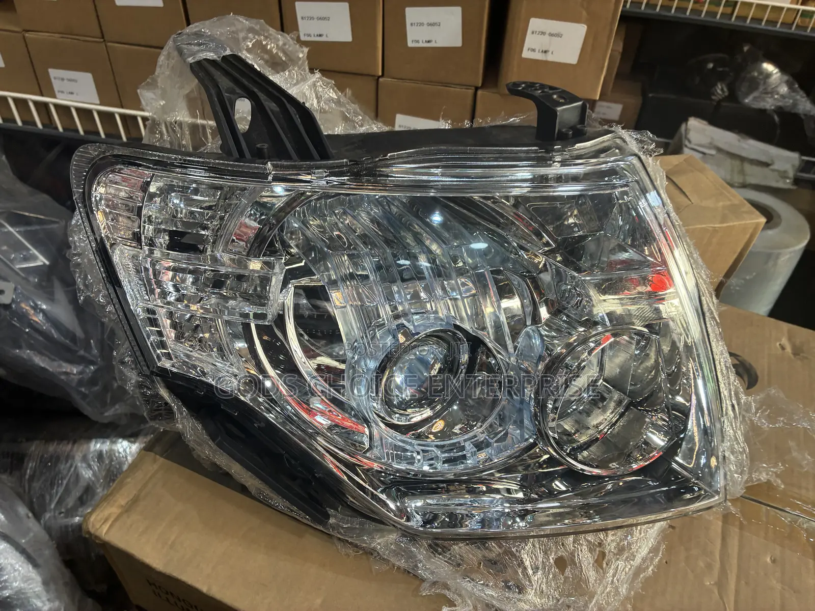 Headlight Pajero 2008-2010-2011-2012-2015