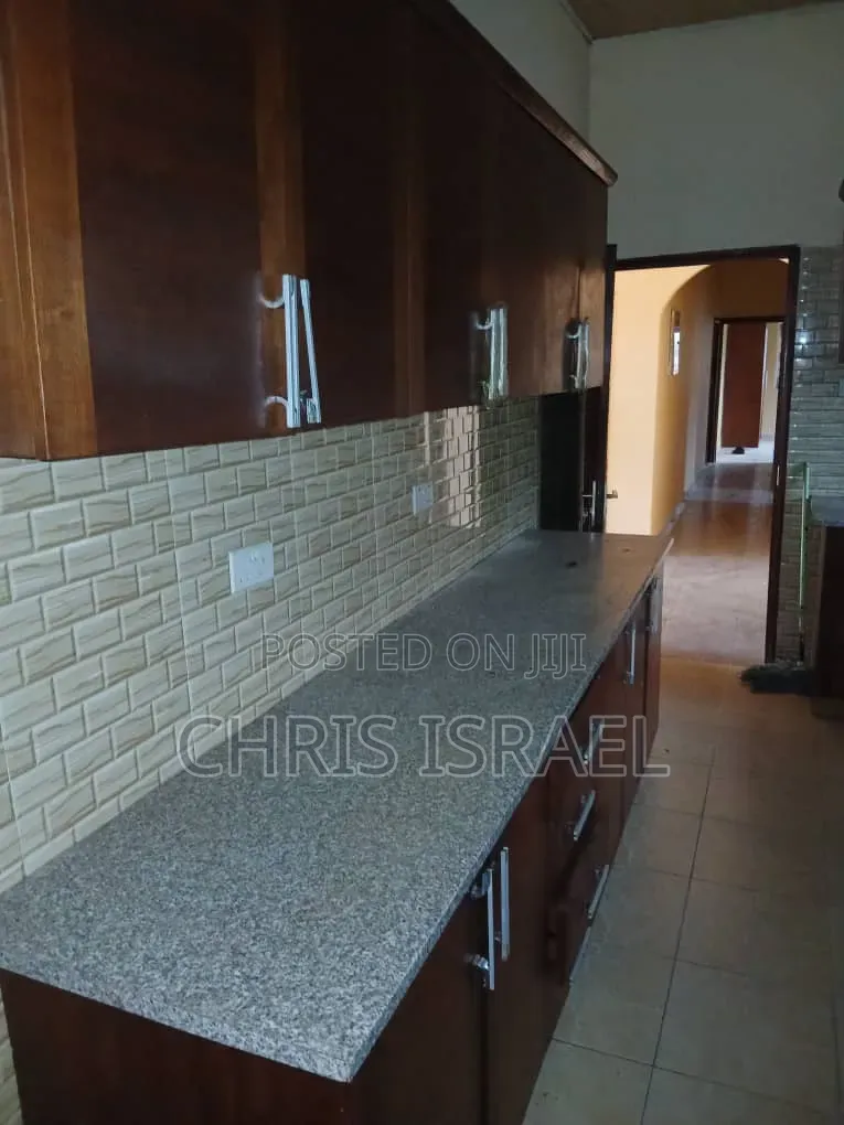 4bdrm House in Valley View for rent