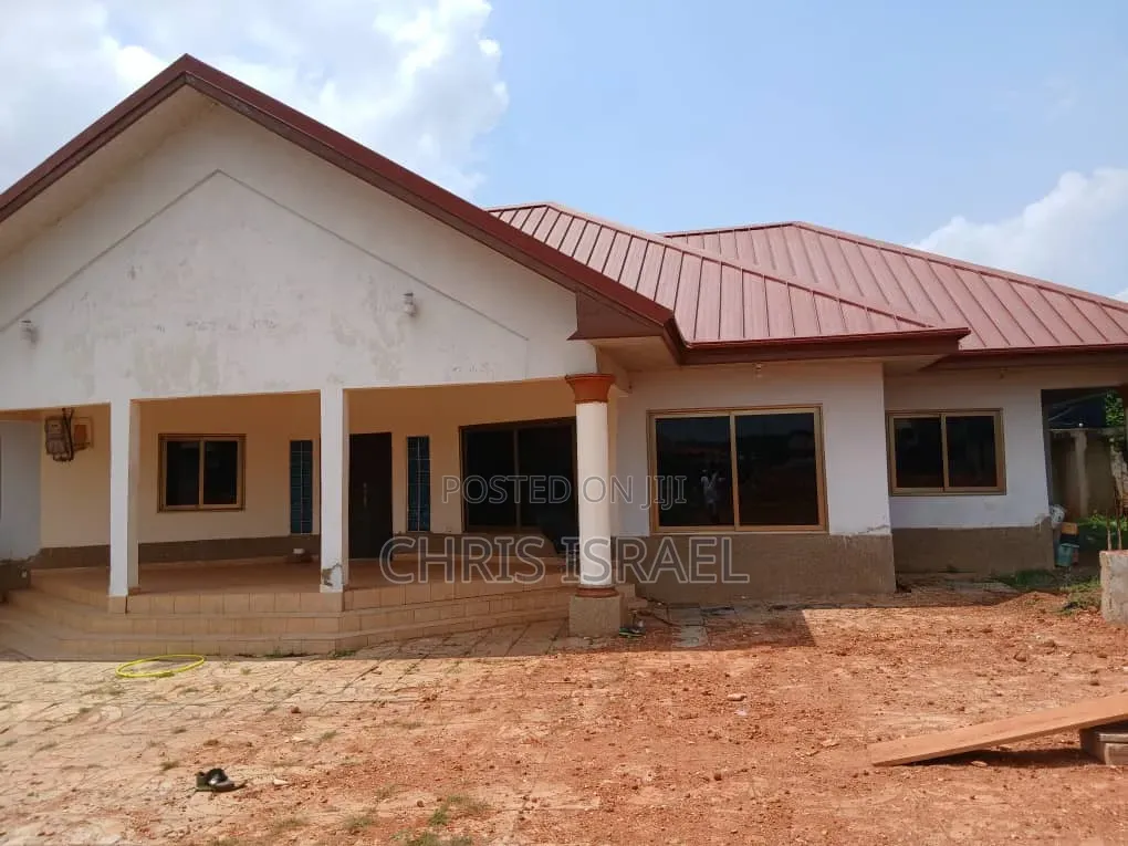 4bdrm House in Valley View for rent
