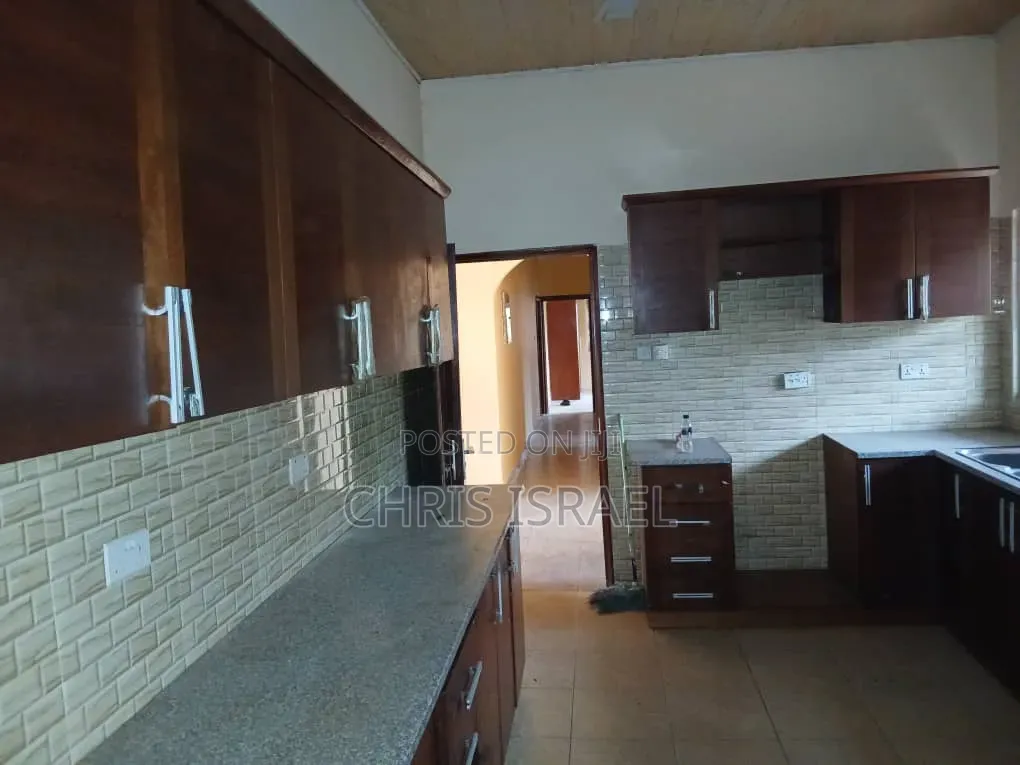 4bdrm House in Valley View for rent