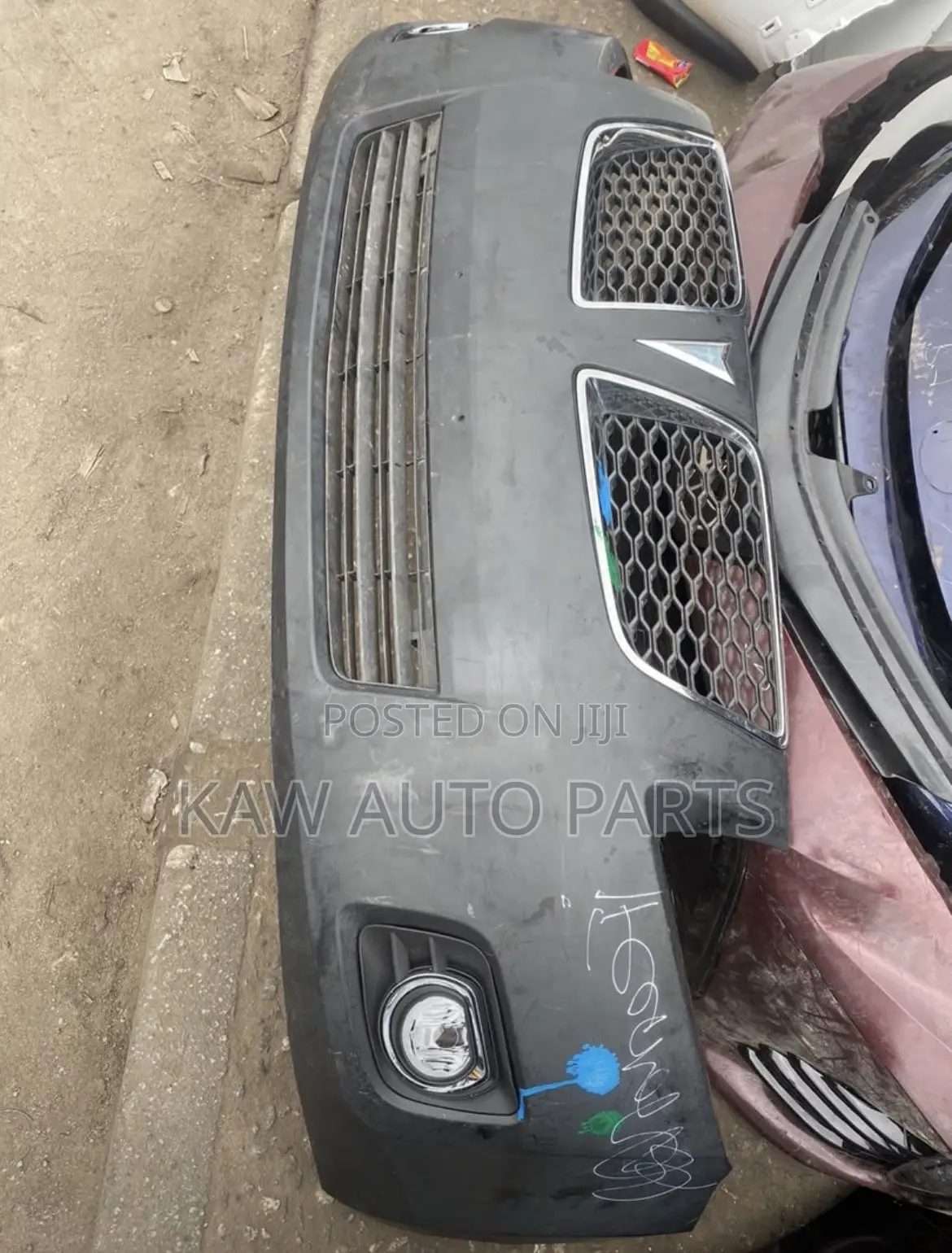 2009,2010,2011,2012,2013 Front Bumper for Pontiac Vibe