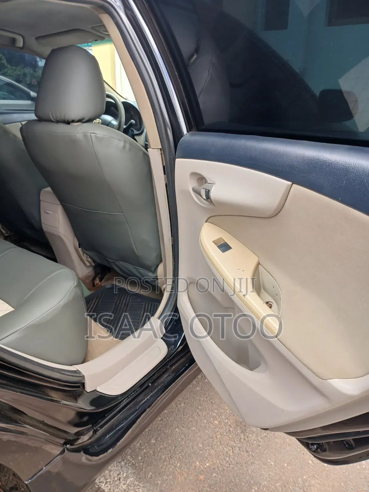 Toyota Corolla LE 4dr Sedan (1.8L 4cyl 4A) 2010 Black