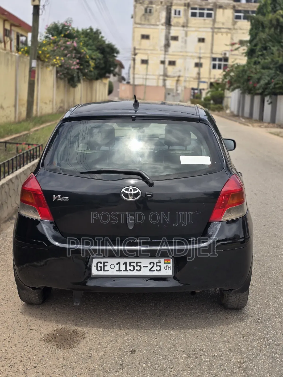 Toyota Vitz 1.0 FWD 3dr 2010 Black