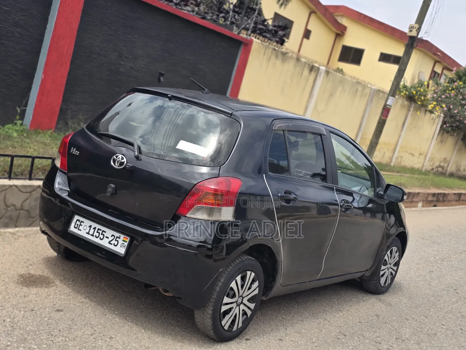 Toyota Vitz 1.0 FWD 3dr 2010 Black