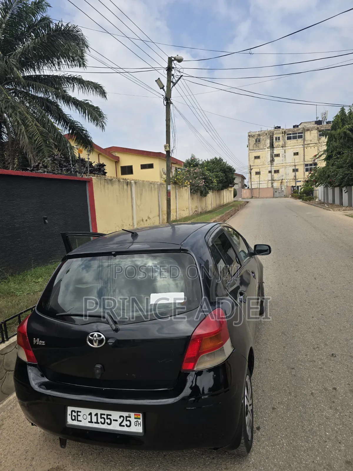 Toyota Vitz 1.0 FWD 3dr 2010 Black