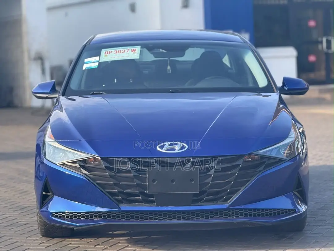 Hyundai Elantra 2024 Blue