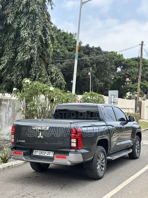 Mitsubishi L200 2025 Black