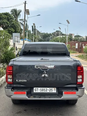Mitsubishi L200 2025 Black