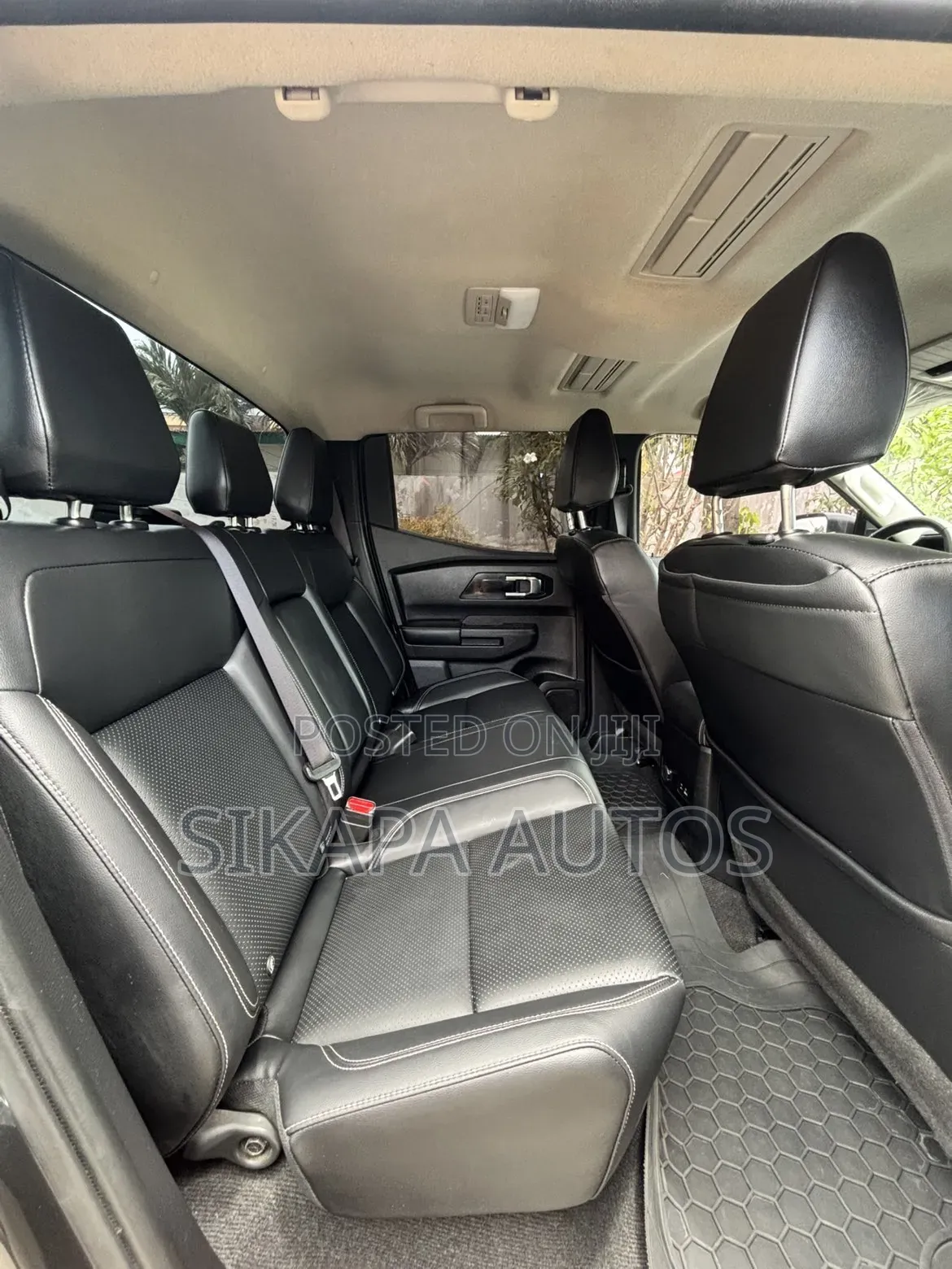 Mitsubishi L200 2025 Black