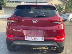 Hyundai Tucson 2017 Red