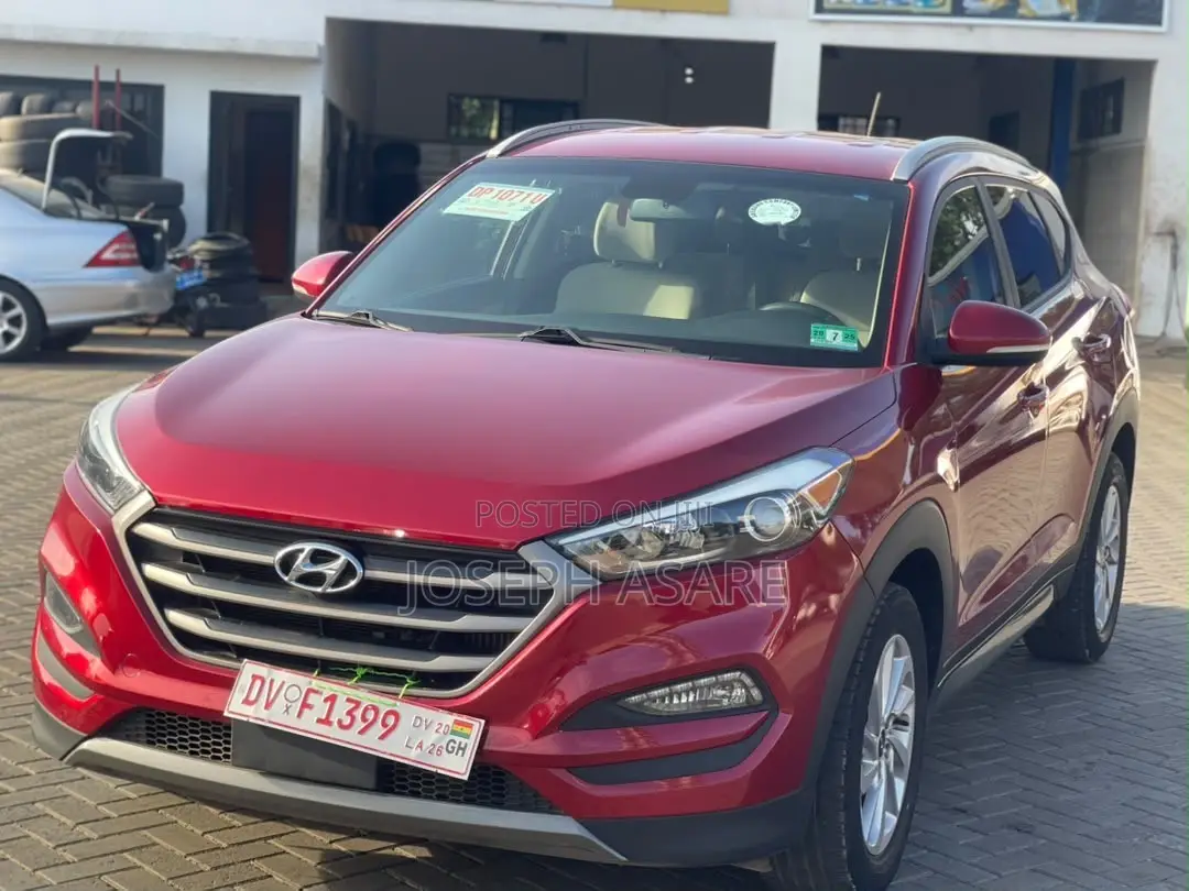 Hyundai Tucson 2017 Red