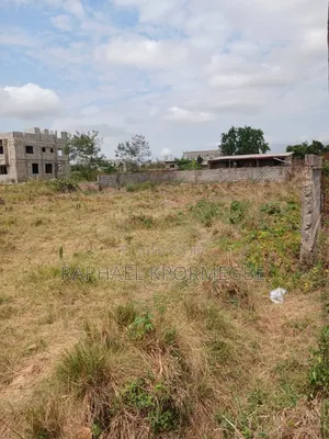 Estate 3 Plots of Land
