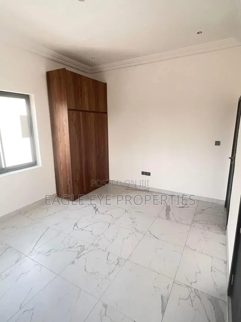 4bdrm House in Adenta Aviation, Ga East Municipal for sale