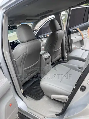 Toyota Highlander Limited 2012 Silver