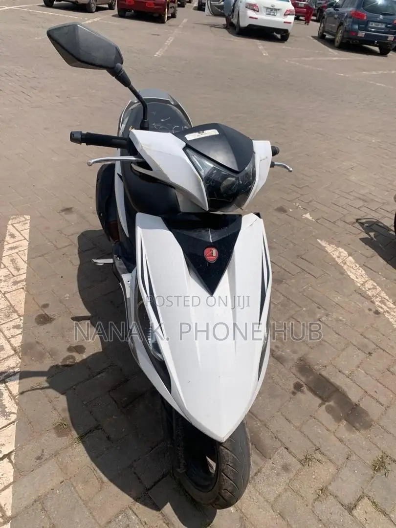 Kymco 2008 White