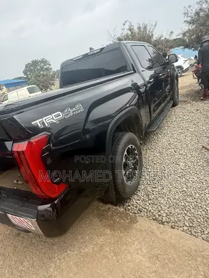 Toyota Tundra SR5 CrewMax 6.5' Bed 2024 Black