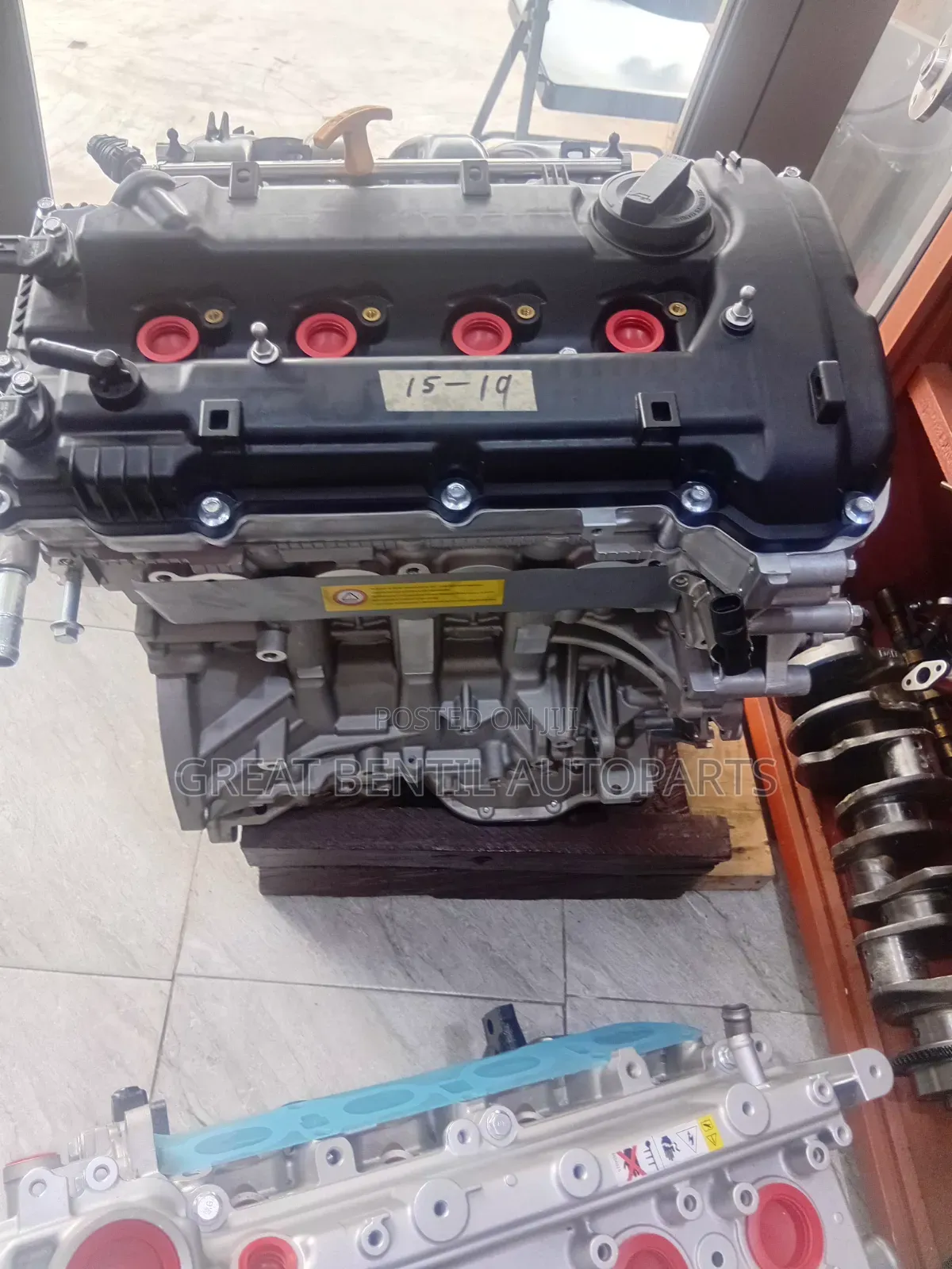 Hyundai Elantra 2.0 Engine