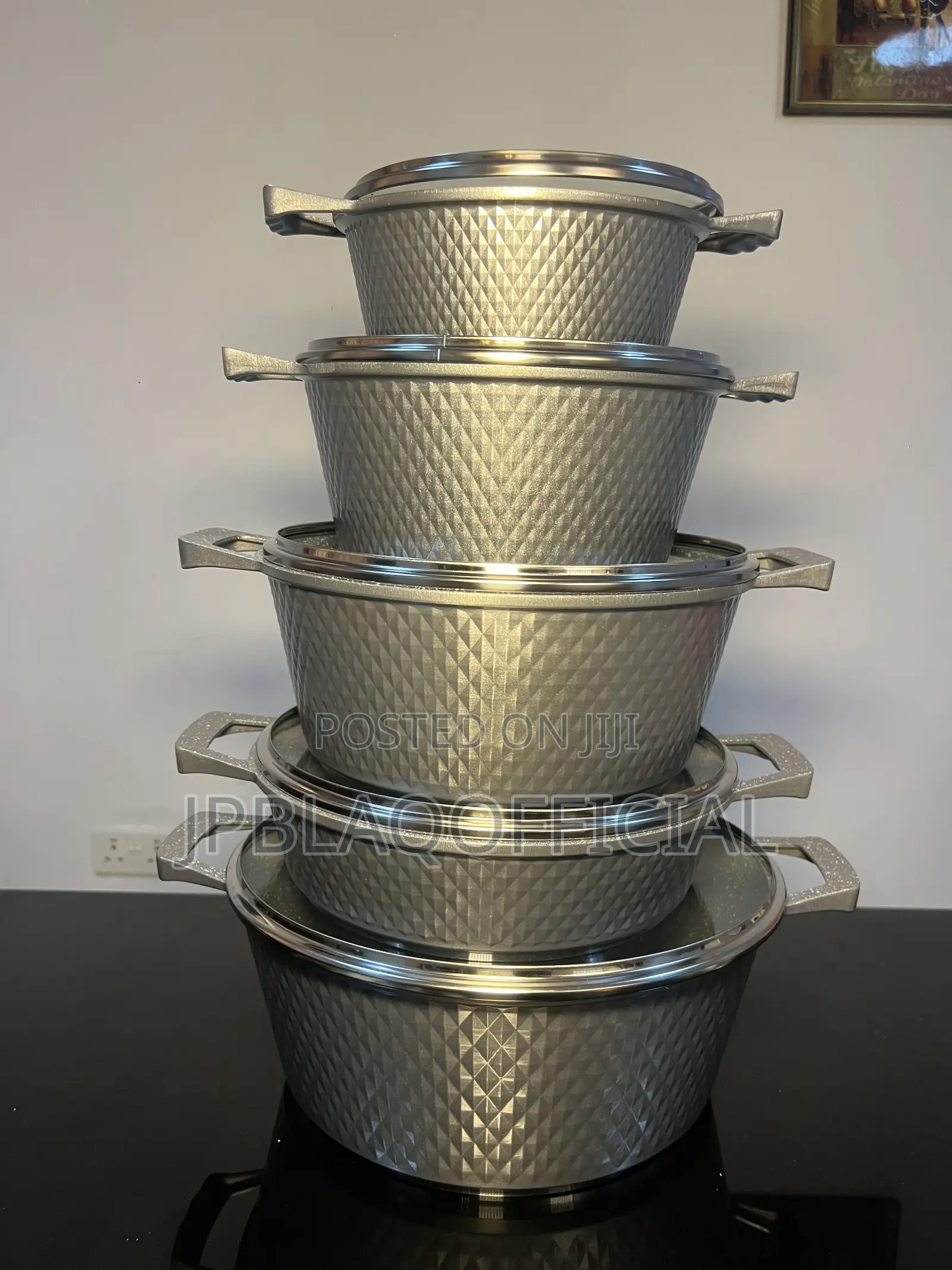 Upgrade Your Kitchen With Premium Granite Cookware!