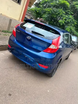 Hyundai Accent SE Hatchback 2016 Black