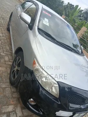 Toyota Corolla 2010 Silver