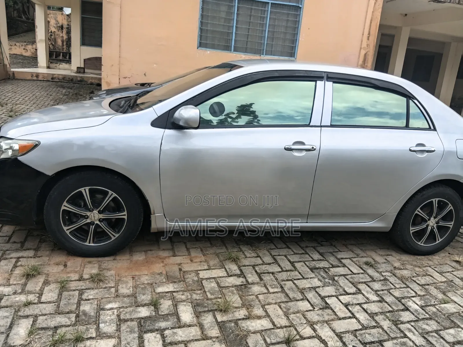 Toyota Corolla 2010 Silver
