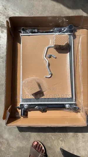 Hyundai Veloster Water Tank Radiator 2011 2012 2013 2014 2015 2016