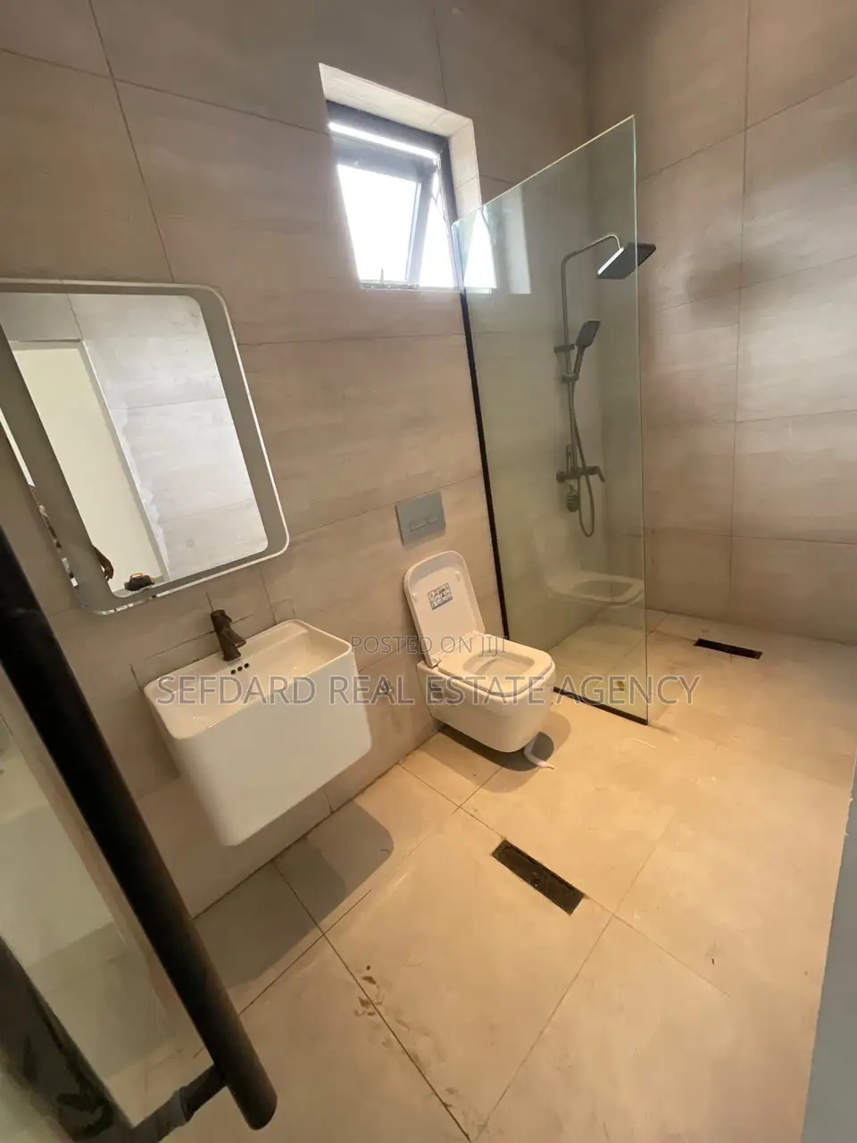 4bdrm Duplex in Sefdard Properties, Kwabenya for sale