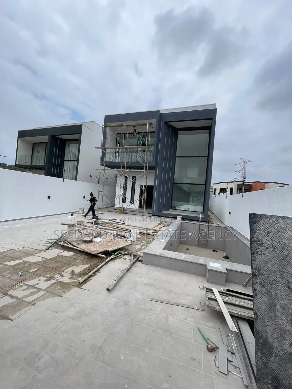 4bdrm Duplex in Sefdard Properties, Kwabenya for sale