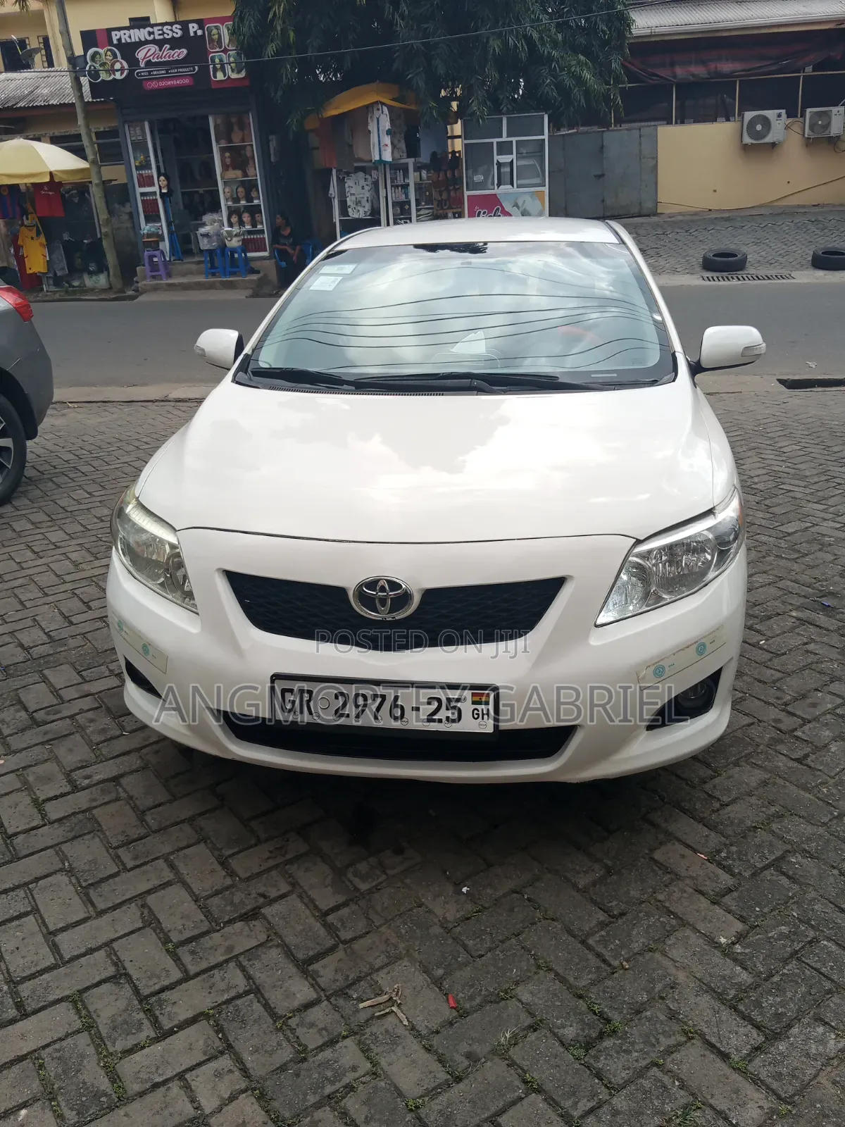 Toyota Corolla 2010 White