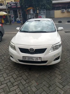 Toyota Corolla 2010 White
