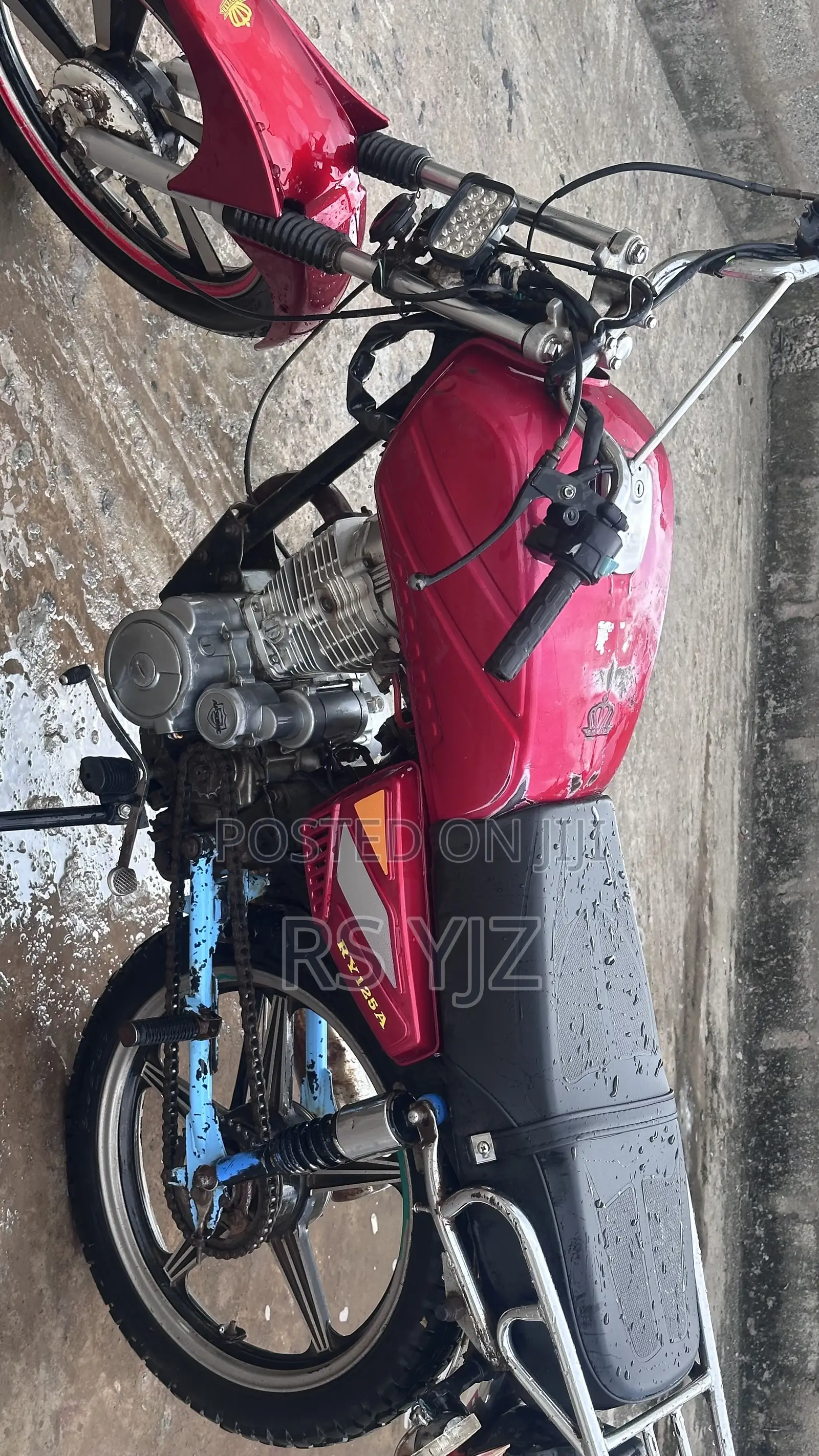 Royal RY125 2019 Red