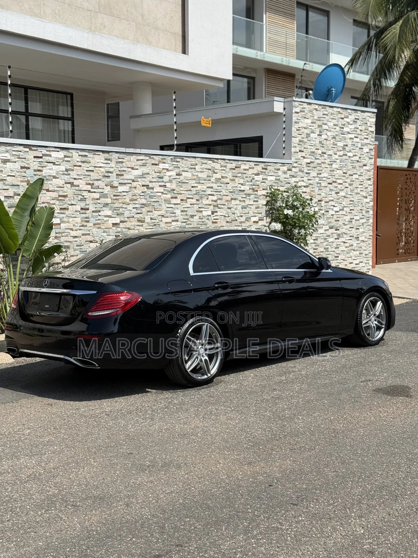 Mercedes-Benz E300 2017 Black