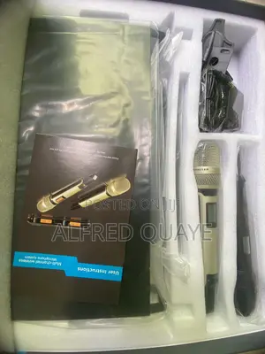 SKM9000 Wireless Vocal Set