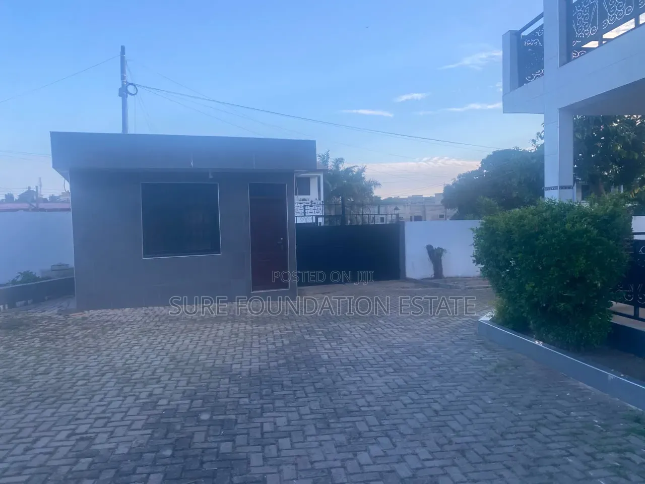 5bdrm House in Dansoman for rent