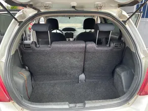 Toyota Vitz 1.3 AWD 3dr 2010 Silver