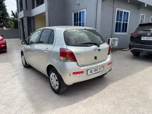 Toyota Vitz 1.3 AWD 3dr 2010 Silver