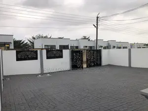 4bdrm Duplex in Ayi Mensah Toll, Accra Metropolitan for sale