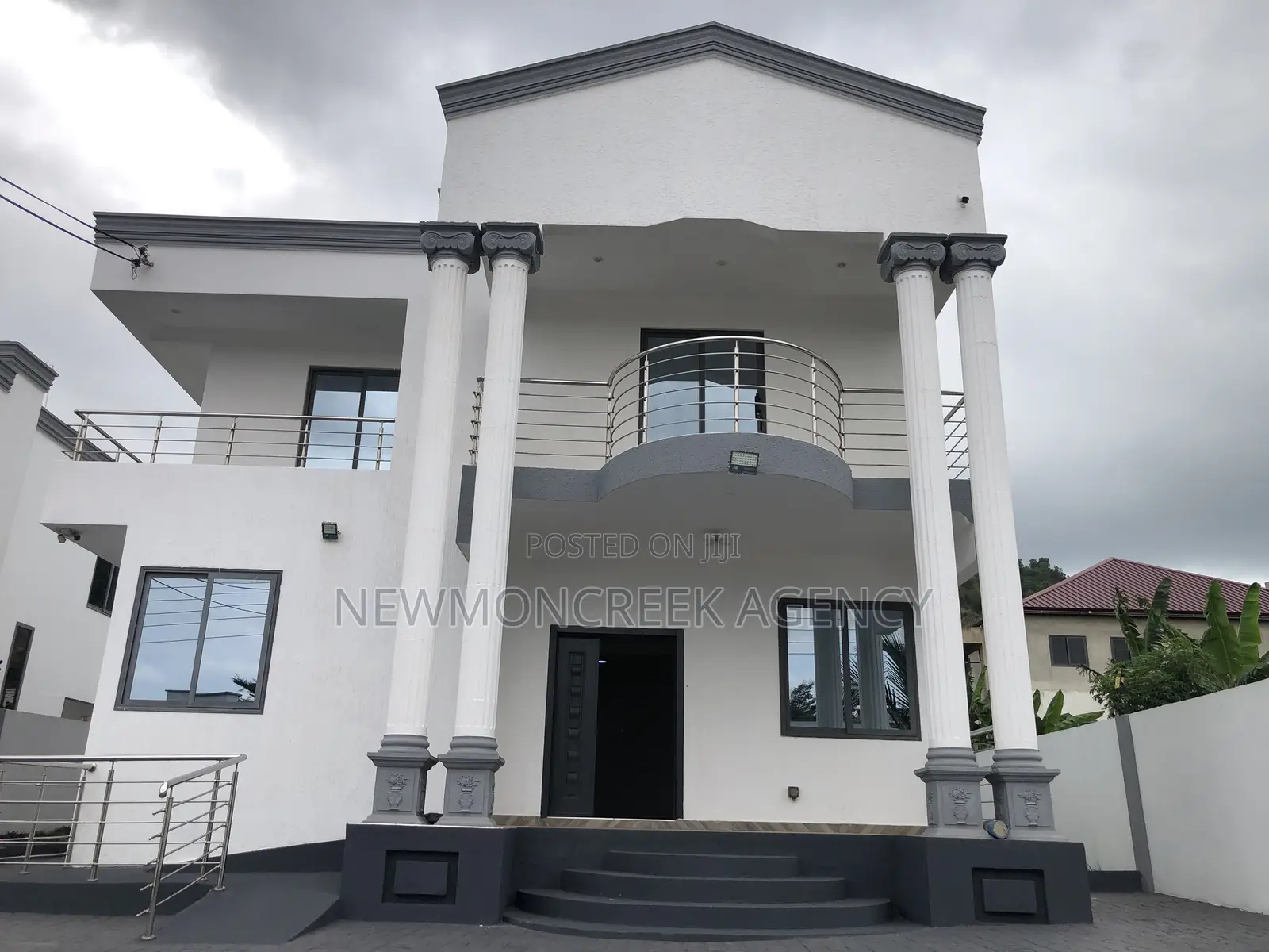 4bdrm Duplex in Ayi Mensah Toll, Accra Metropolitan for sale