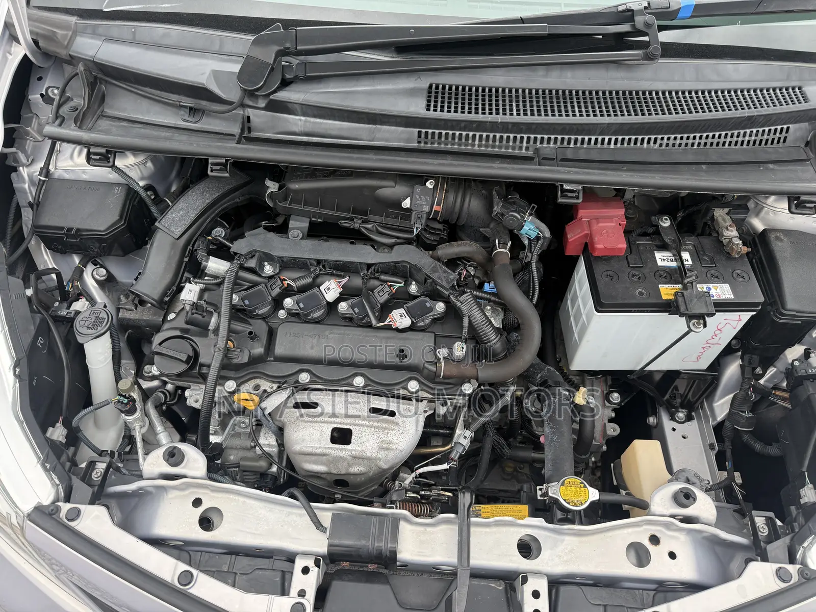 Toyota Vitz 1.3 FWD 3dr 2014 Silver